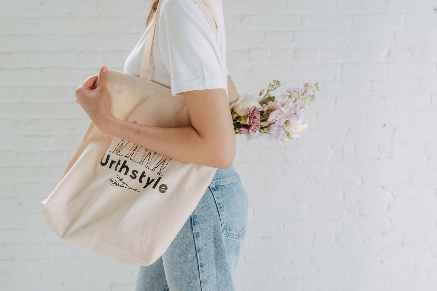 
                  
                    Urthstyle Tote Bag
                  
                